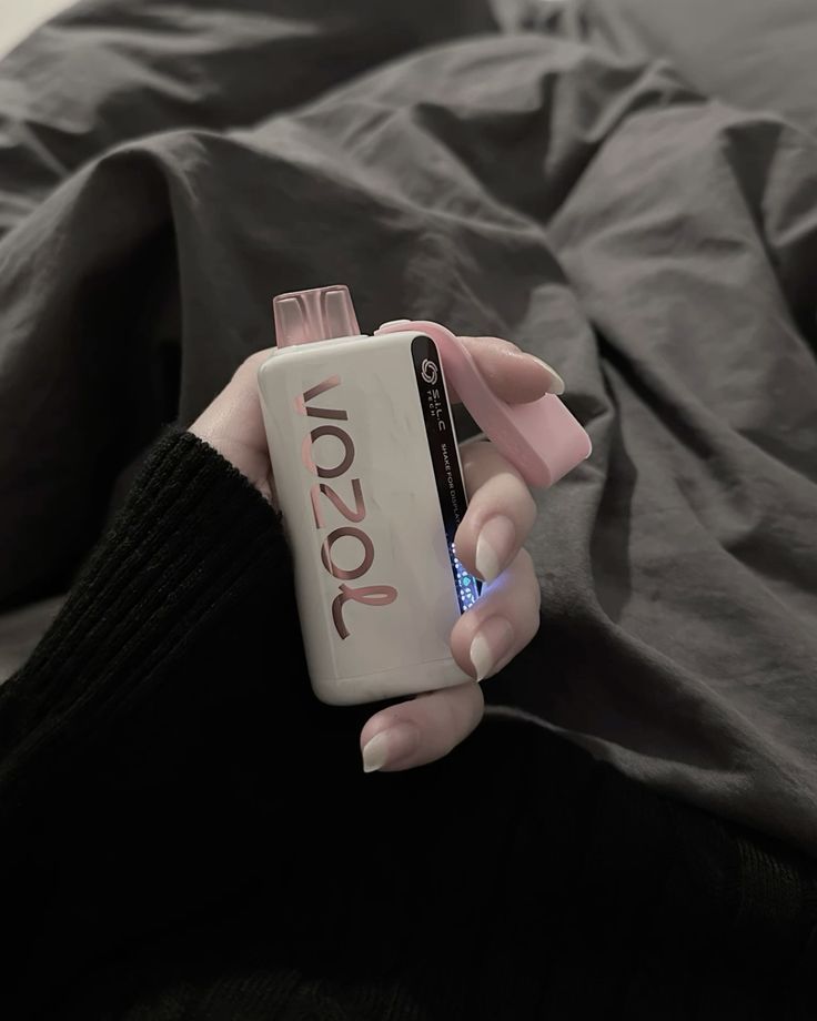 一次性與可重複使用電子菸差異示意